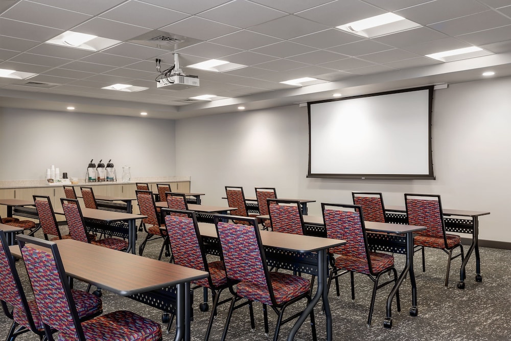 TownePlace Suites by Marriott Iron Mountain - photo 23