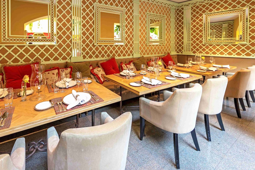 מזון ומשקאות