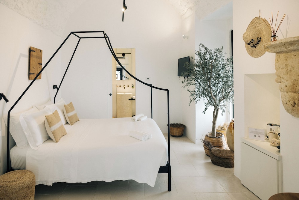 Corte Manfredi — 4-Star Luxury Hotel in Alessano, Italy