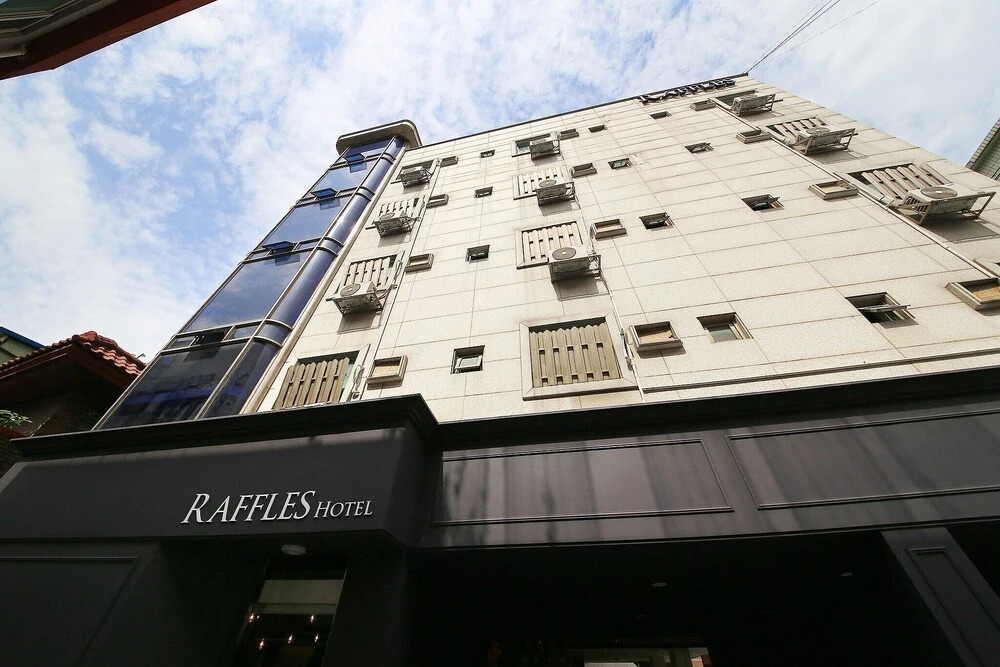 Eungam Raffles — hotel in Seoul