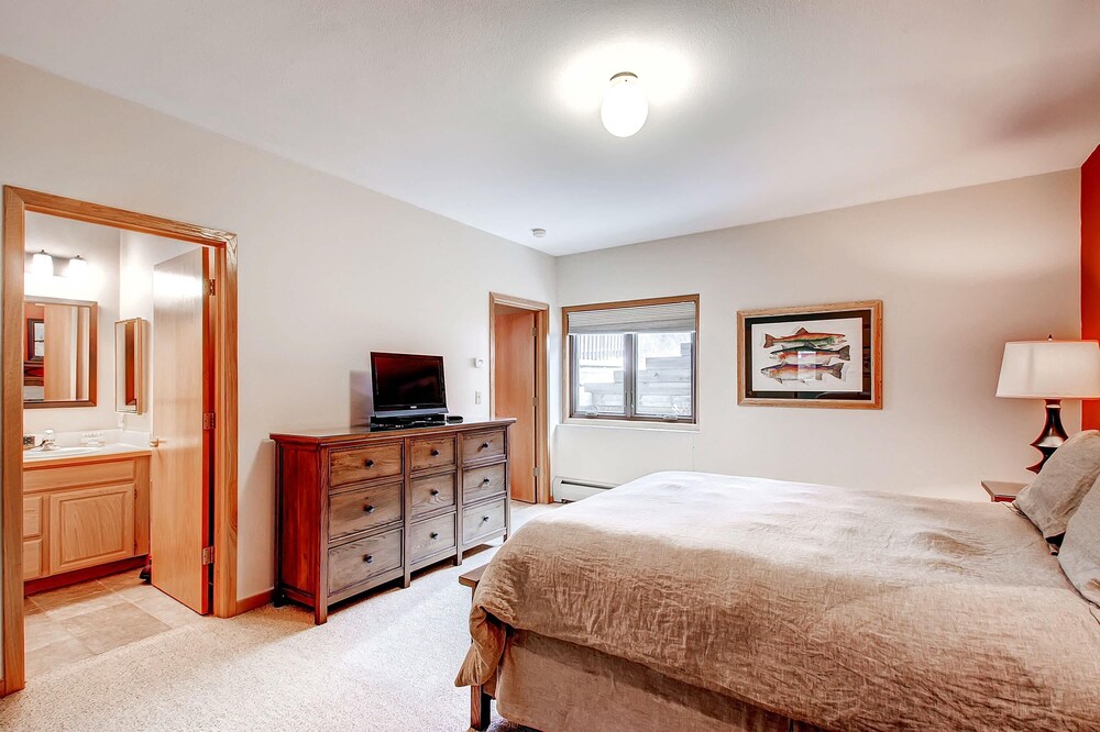 Mountaineer Townhomes #M1 By Peak Property Management - photo 4