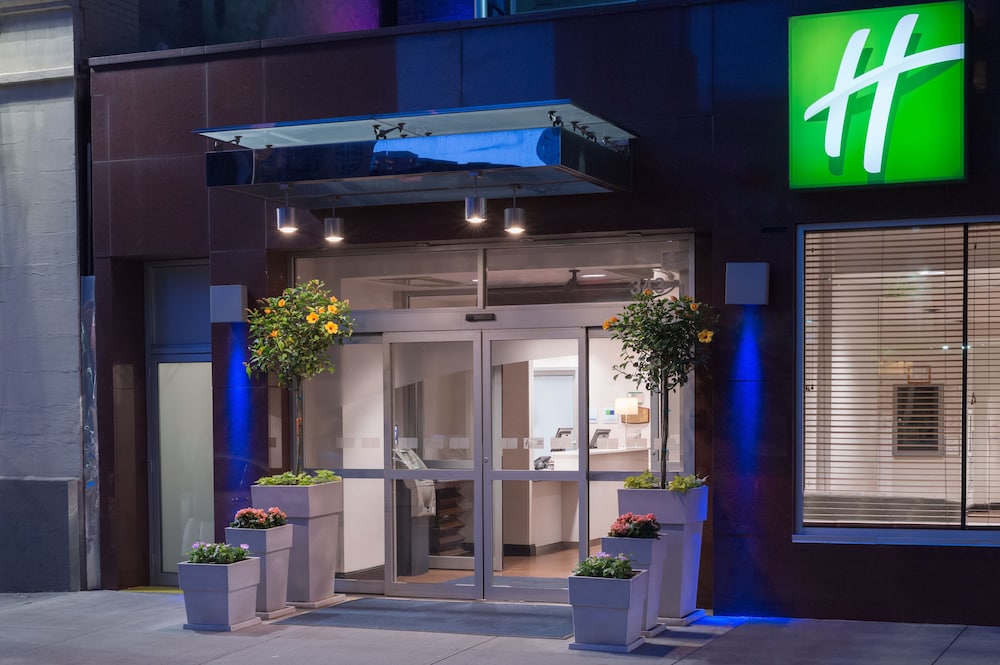Holiday Inn Express New York City Times Square by IHG - photo 38