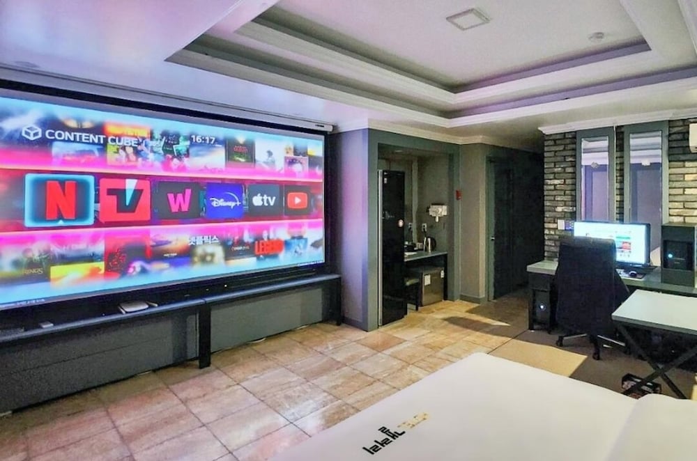 Pyeongtaek Gallery Hotel in Unknown City, South Korea