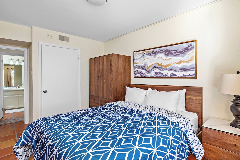 Fort Marcy Suites by All Seasons Resort Lodging - photo 17