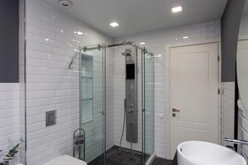 Super Cozy Stylish Apartment For 4 In Tbilisi