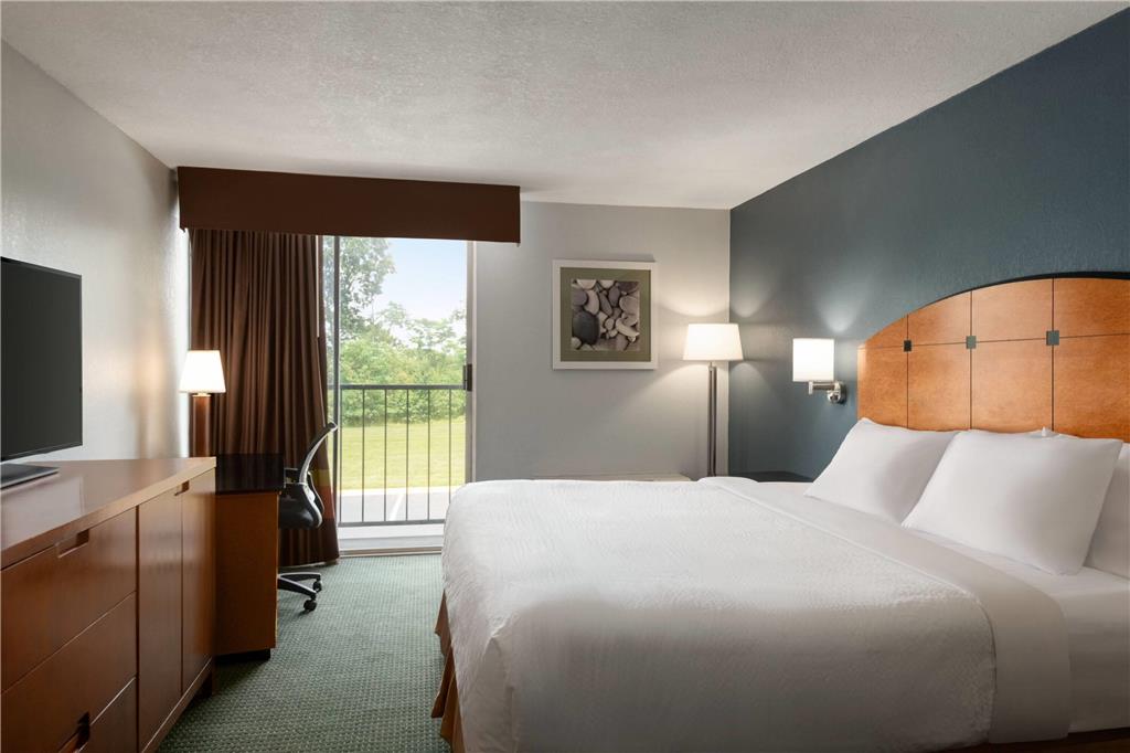 Baymont by Wyndham Salem Roanoke Area - photo 20