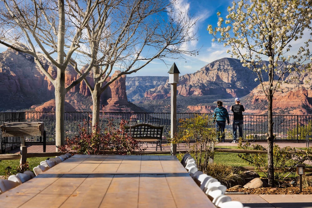 Sky Ranch Lodge - photo 88