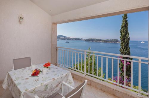Charming Seafront Stay at Villa Mara — 4-Star Luxury Hotel in Dubrovnik, Croatia