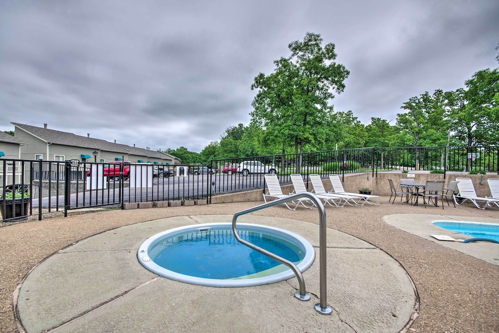2 Mi to Margaritaville Resort Lake View Retreat - photo 18