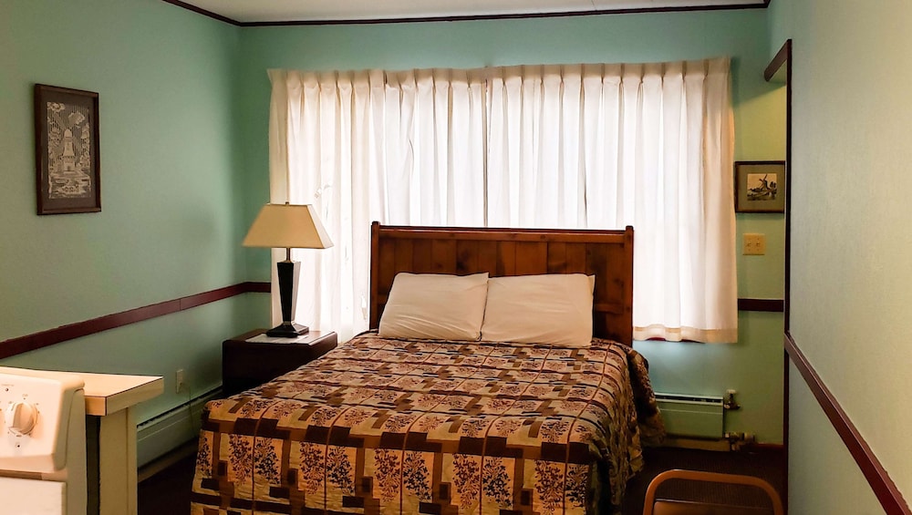 Windmill Inn Lynden - photo 20