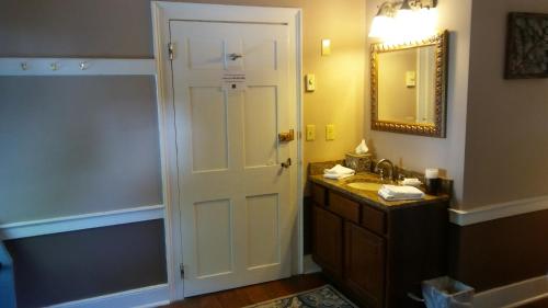 Old Brick Inn - photo 17