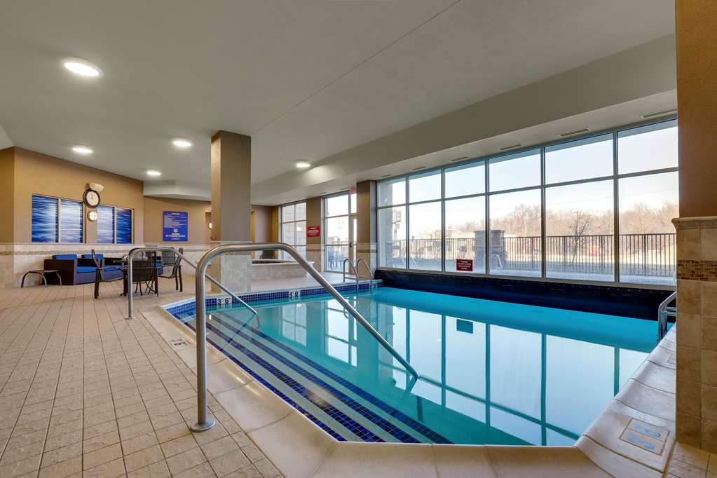Drury Plaza Hotel Mt. Vernon - photo 47