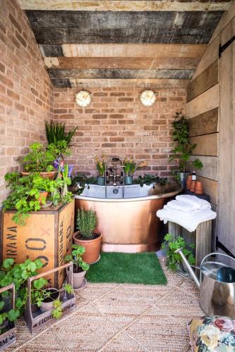 The Walled Garden at Cheshire Boutique Bathhouse — 4-Star Luxury Hotel in Nantwich, United Kingdom