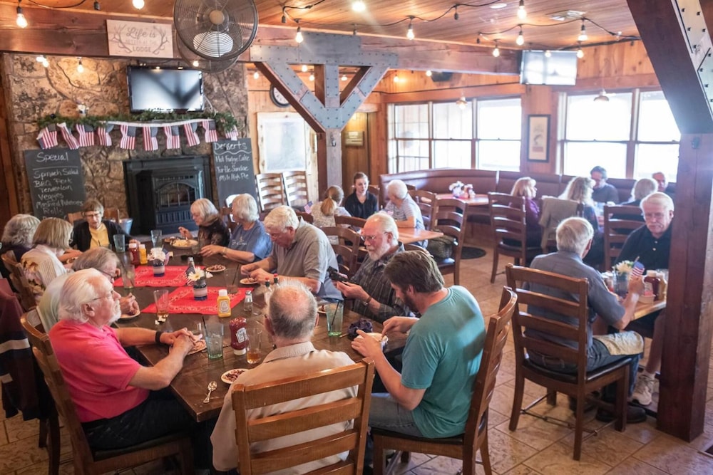 Arrowhead Mountain Lodge - photo 36