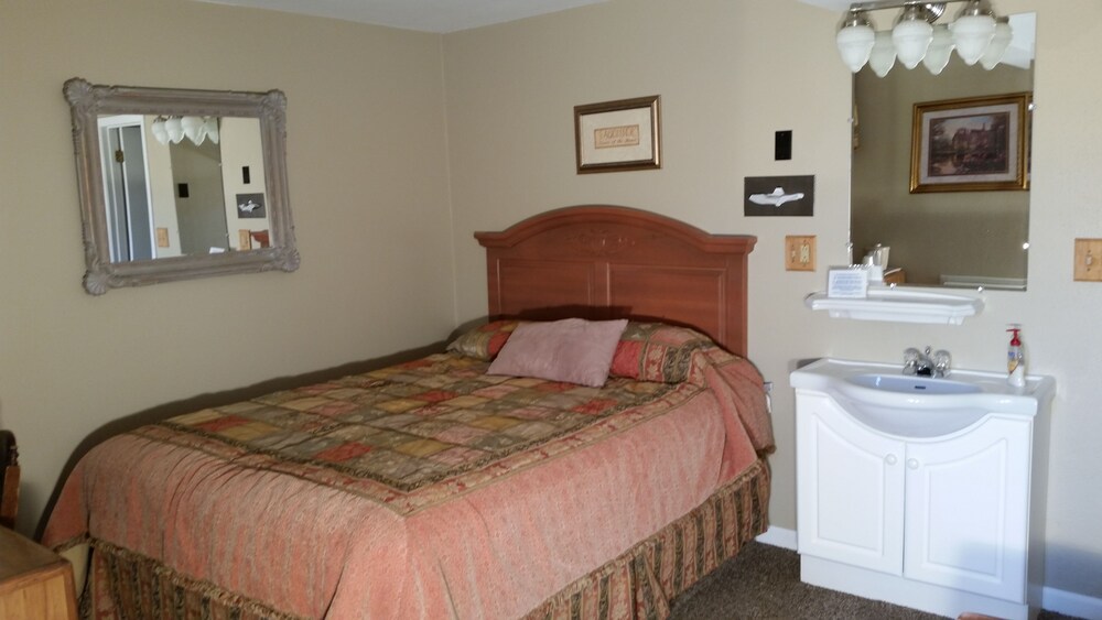 Lantern Inn - photo 8