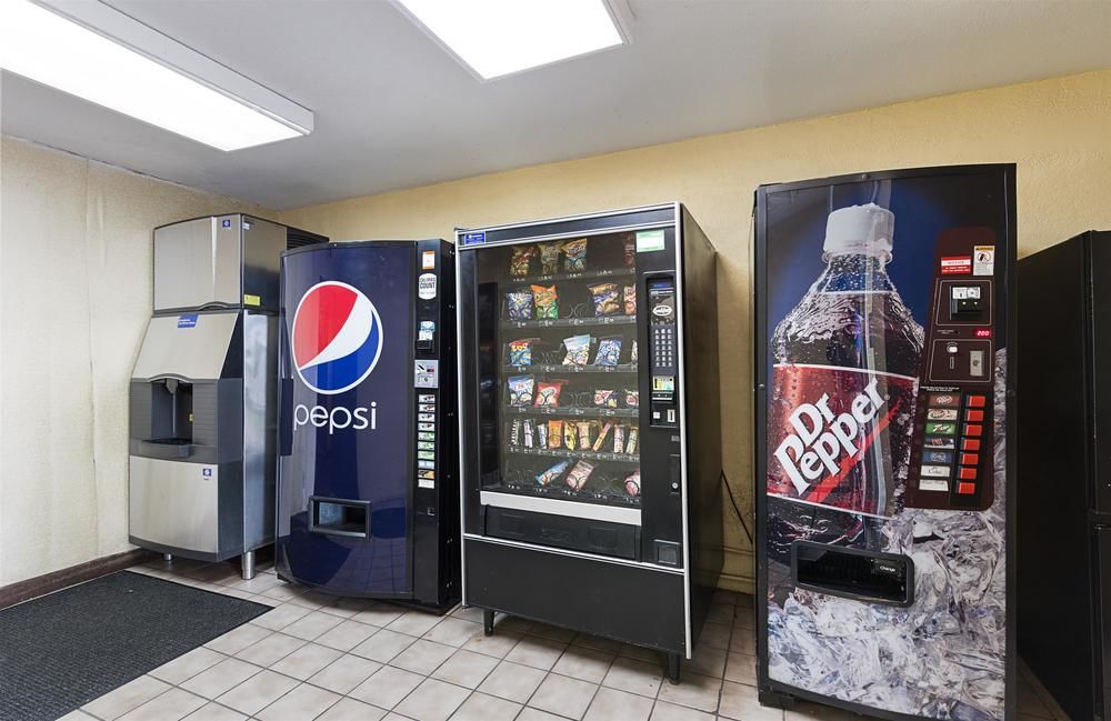 Motel 6 Moline - photo 50