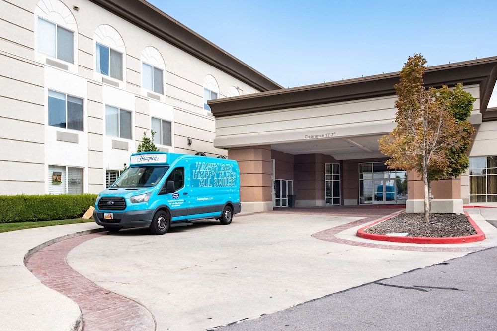 Hampton Inn & Suites Salt Lake City Airport - photo 66