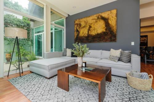 New Stunning garden house 2 bdr Apt — 4-Star Luxury Hotel in Mexico City, Mexico
