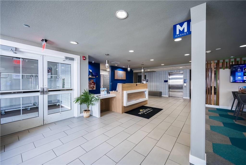 Microtel Inn & Suites by Wyndham Cheyenne - photo 8