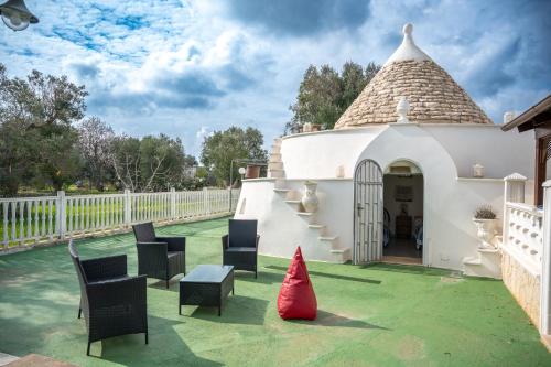 Il Trullo di Paolo nel cuore della campagna in San Vito Dei Normanni, Italy