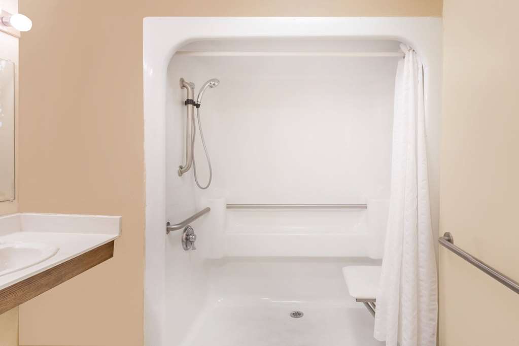 Baymont by Wyndham Florence Muscle Shoals - photo 13