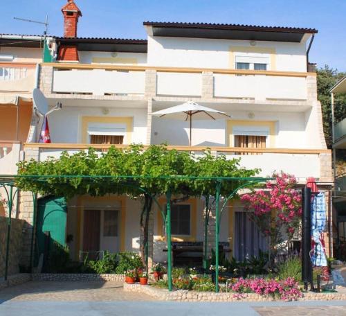 Stjepan 10m From Beach A1 in Pag, Croatia