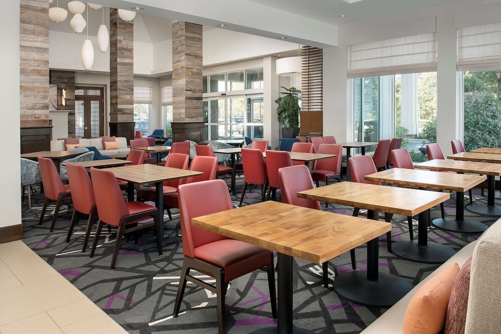 Hilton Garden Inn Charlotte Airport - photo 37