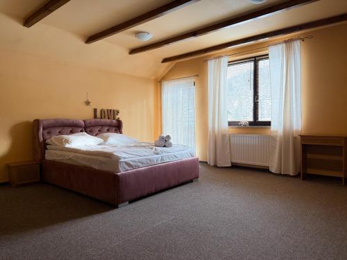 Dom pod Skrzycznem z prywatnym ogródkiem — 4-Star Luxury Hotel in Szczyrk, Poland