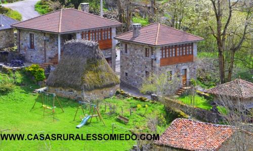 Casas Rurales Las Corradas — Pola De Somiedo