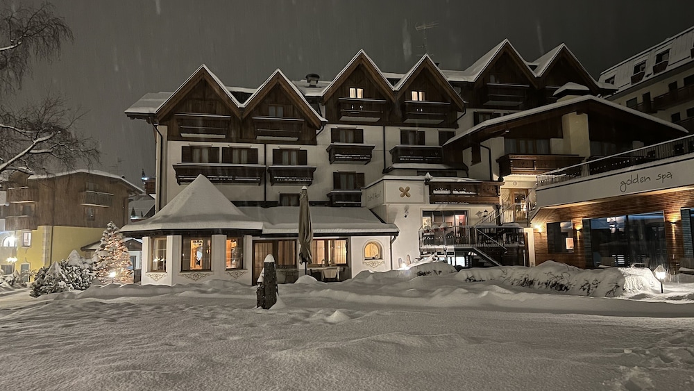 Piccolo Hotel Andalo Suite Resort — carbon neutral stay, Andalo