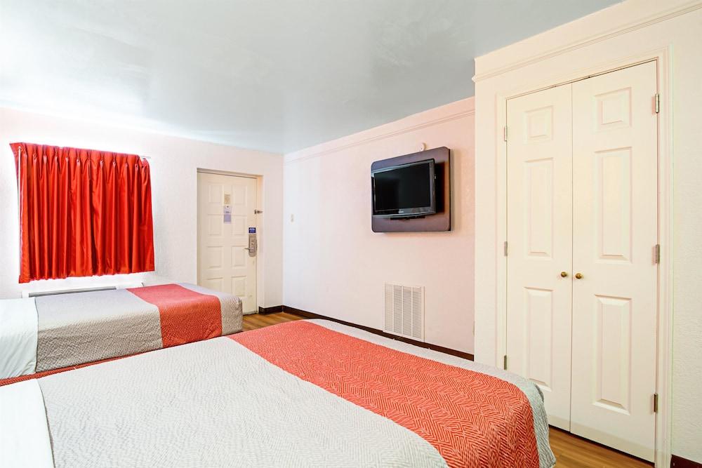 Scottish Inns and Suites Texas City TX - photo 12