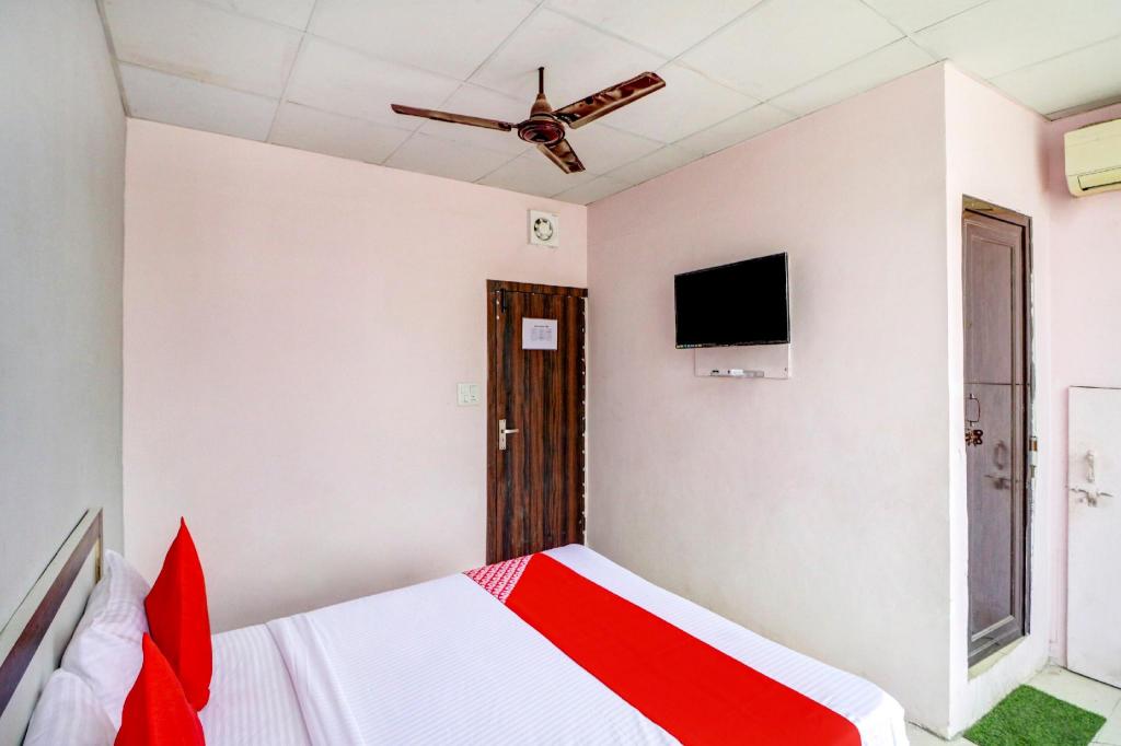 OYO Siya Residency in Faridabad, India