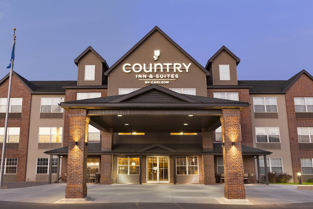 Country Inn & Suites Rochester South Mayo Clinic - photo 26