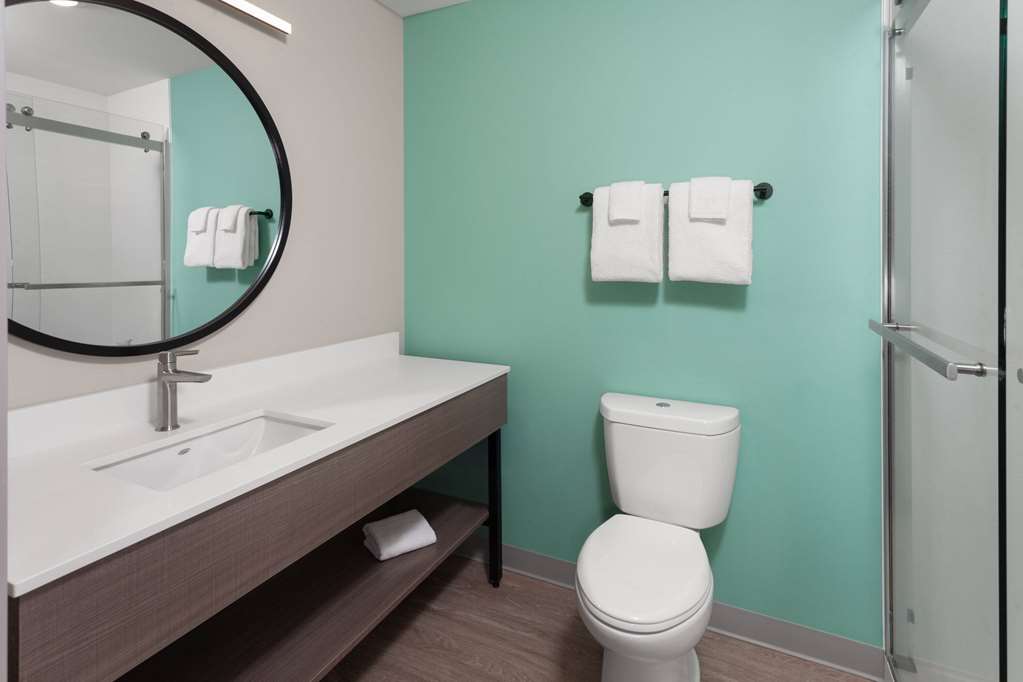 ECHO Suites Extended Stay by Wyndham Madison - photo 39
