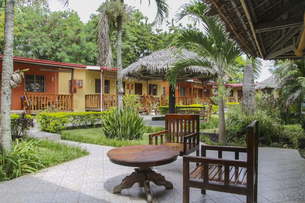 Isla Hayahay Beach Resort and Restaurant — hotel in Calape
