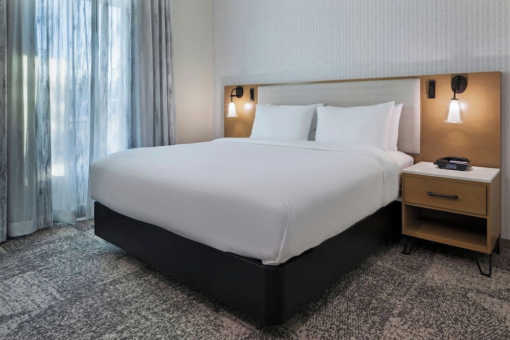 Residence Inn Chatsworth - photo 13