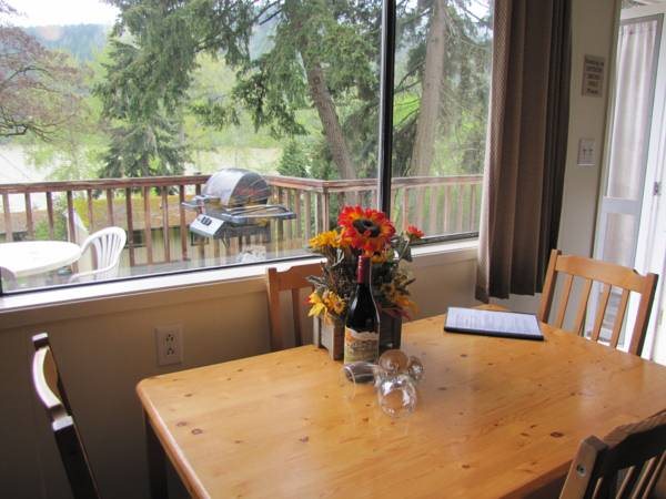 Green Acres Lakeside Resort — Salt Spring Island — photo 4