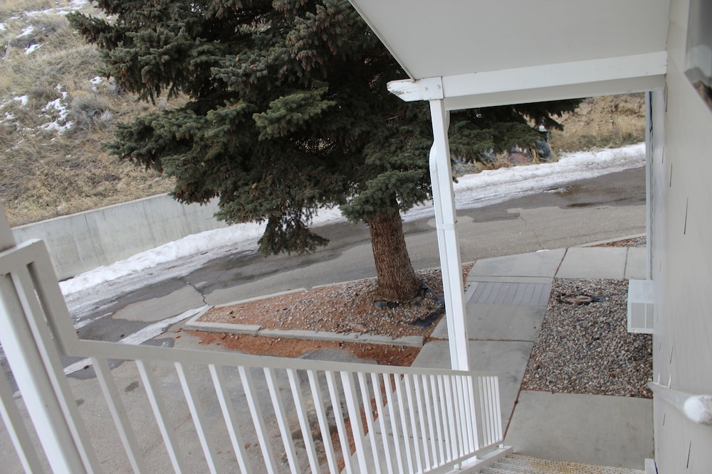 Rodeway Inn Whitehall - photo 40