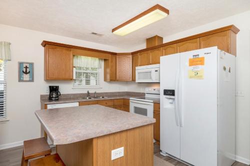 A Lucky Break by Oak Island Accommodations - photo 49