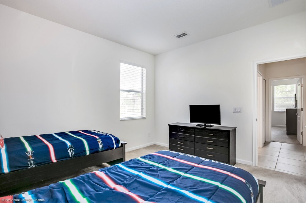 NEW Listing Spacious Disney Area Pool Home With Amazing Resort Amenities 6bd 5ba - photo 4