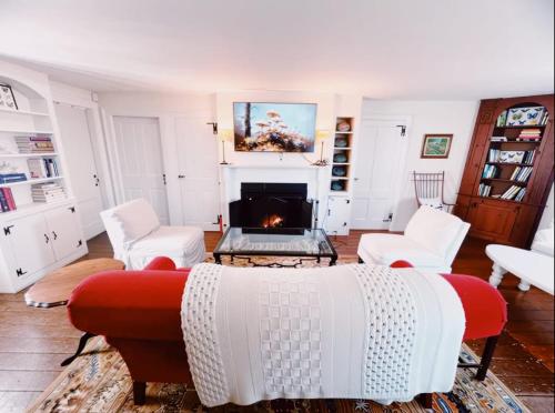 Capt Clarke Historic Homestead Venue — hotel in Old Saybrook