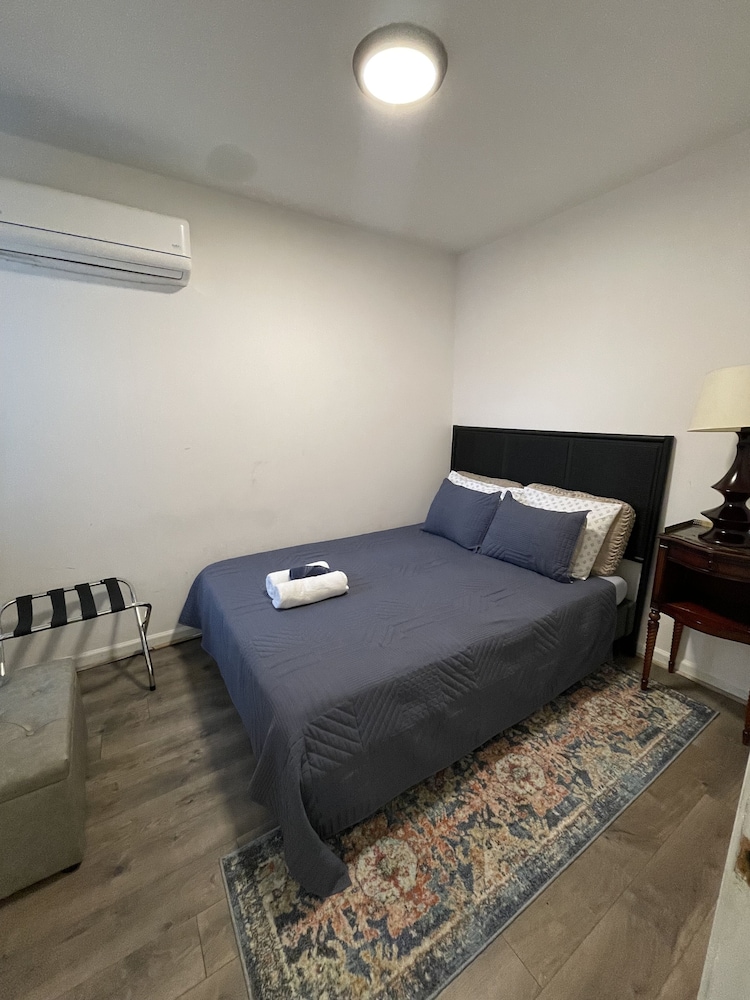 Point Breeze Row - last minute hotel in Philadelphia