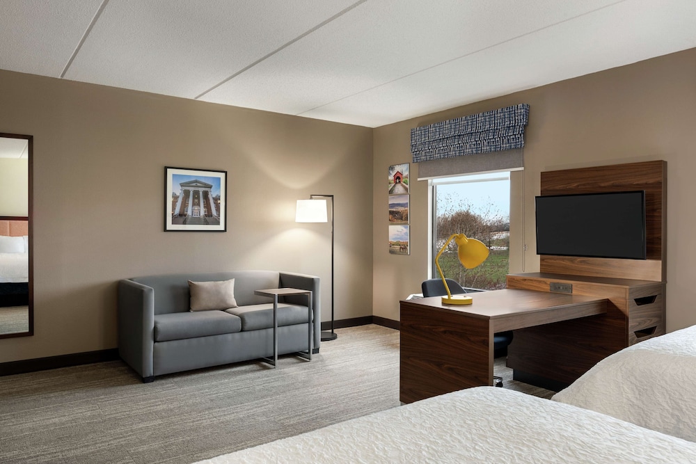 Hampton Inn & Suites Frederick Fort Detrick - photo 14