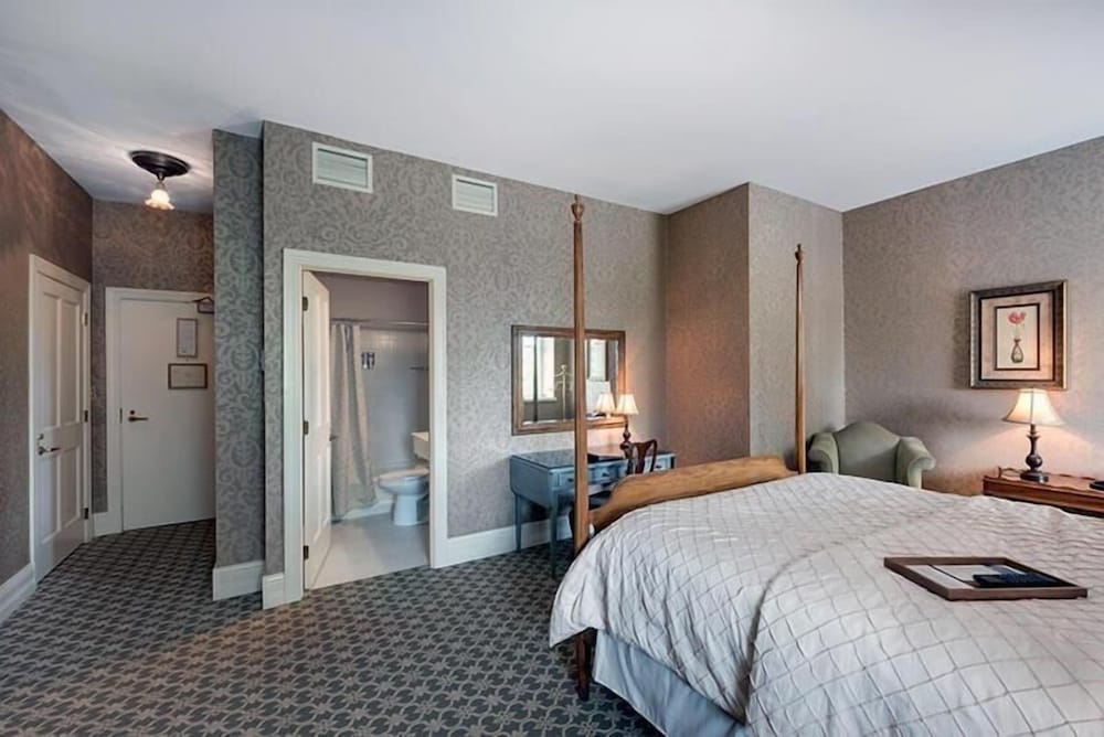 Nicollet Island Inn - photo 8