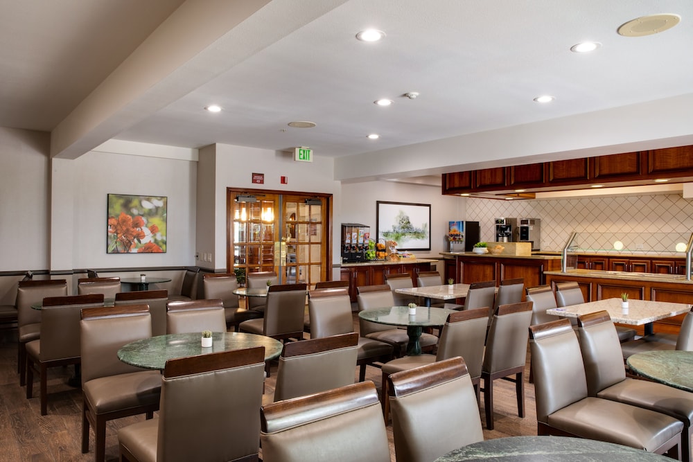 Ayres Suites Mission Viejo Lake Forest - photo 28