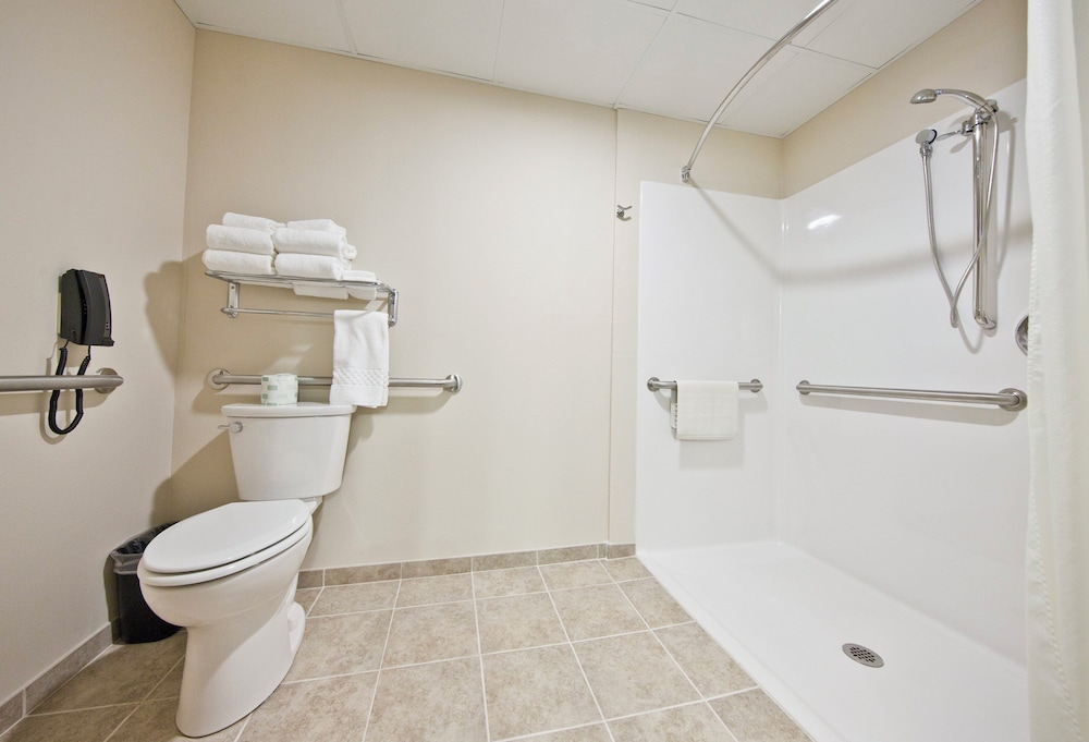 Cobblestone Inn & Suites Boone - photo 40