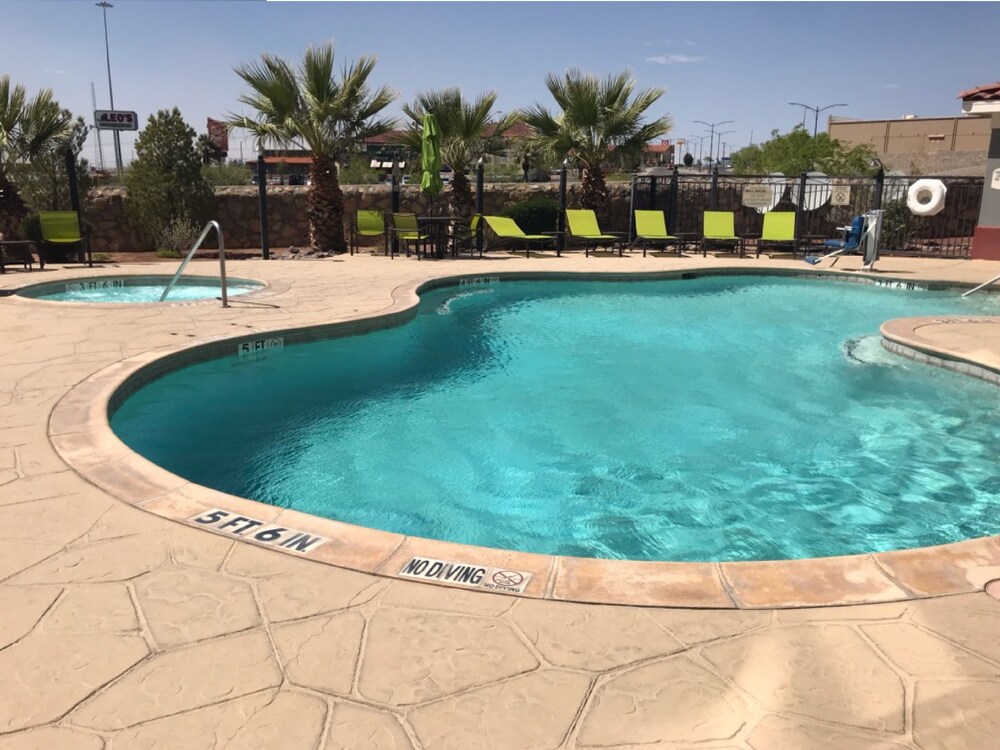 SpringHill Suites by Marriott El Paso - photo 15