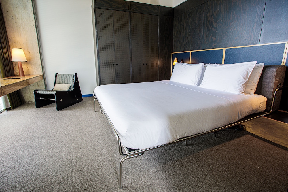 The Emily Hotel - photo 15
