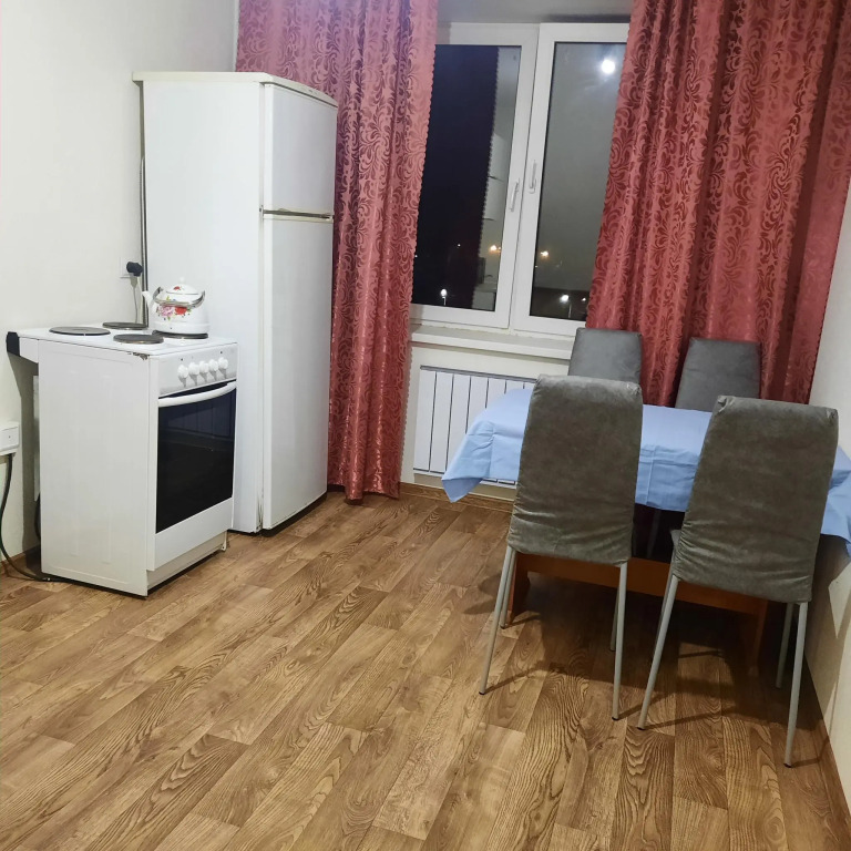 Ilyana na ulitse Sakko i Vantsetti in Pervoural'sk, Russia