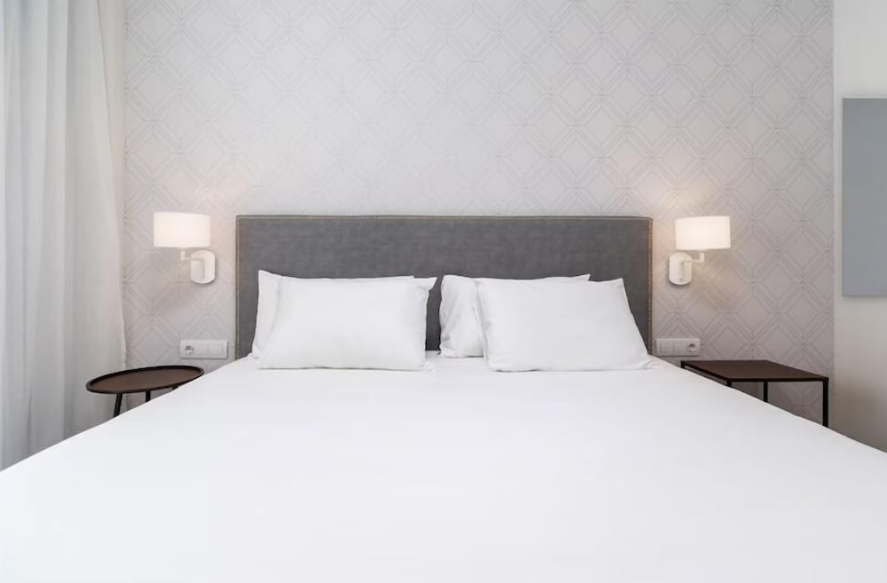 Tandem Puerto Chico — 4-Star Luxury Hotel in Cadiz, Spain